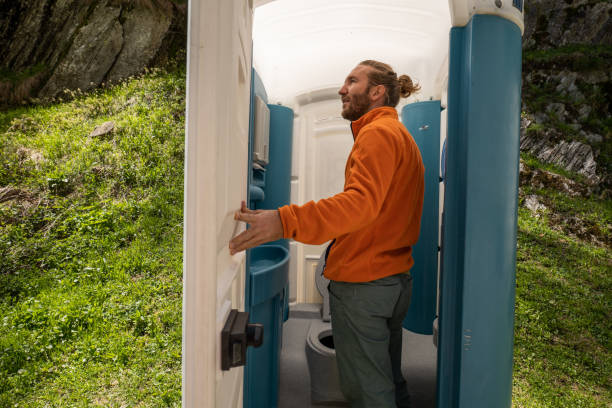 Best Luxury portable toilet rental  in Meridian Hills, IN