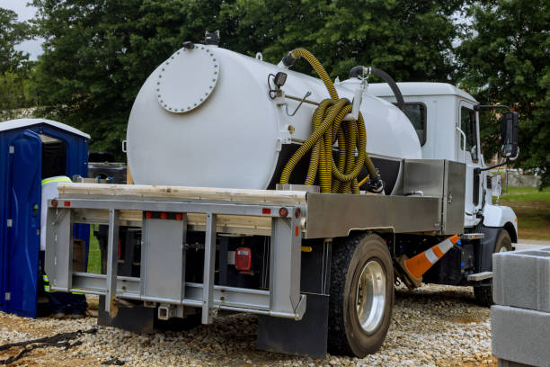 Best Porta potty delivery and setup  in Meridian Hills, IN