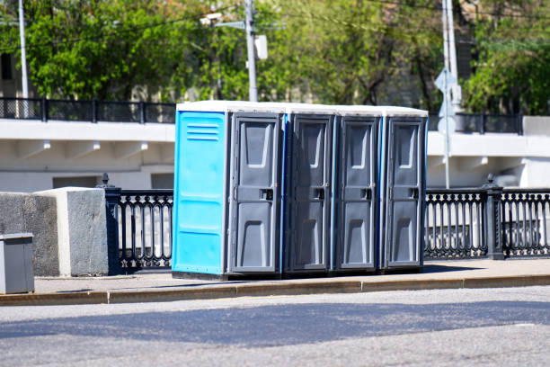 Best Construction site porta potty rental  in Meridian Hills, IN